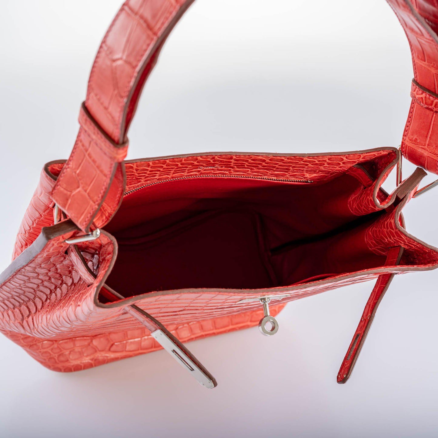 Hermes So Kelly 22 Bougenville Matte Porosus Crocodile Gold Hardware - 2011, O Square